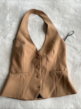 Classic Camel Halter Vest - Women